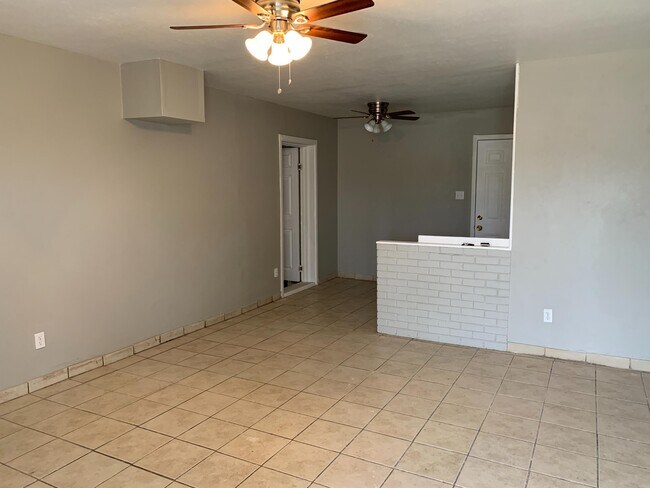 Foto del edificio - 2209 E 29th St