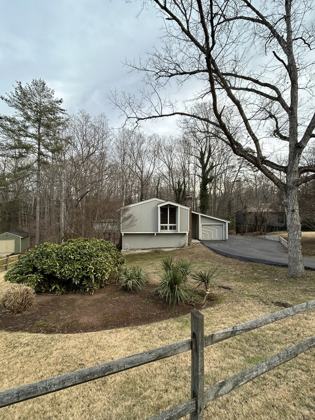 Building Photo - 6278 Occoquan Forest Dr