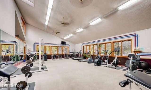Foto del edificio - 2900 Shadow Creek Dr