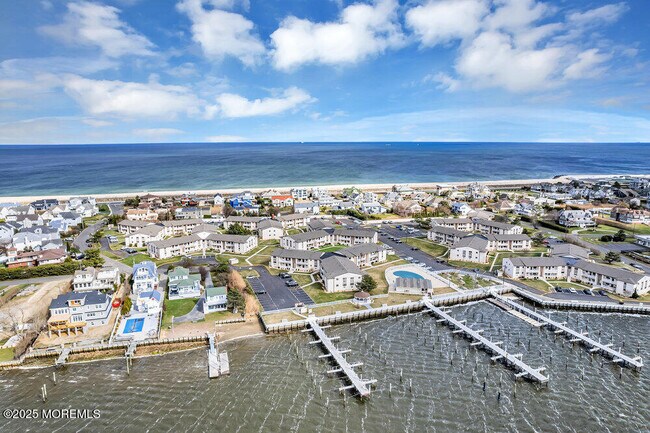Foto del edificio - 113 Wharfside Dr