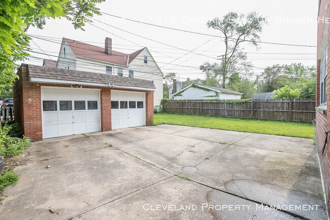 Foto del edificio - 17315 Chagrin Blvd