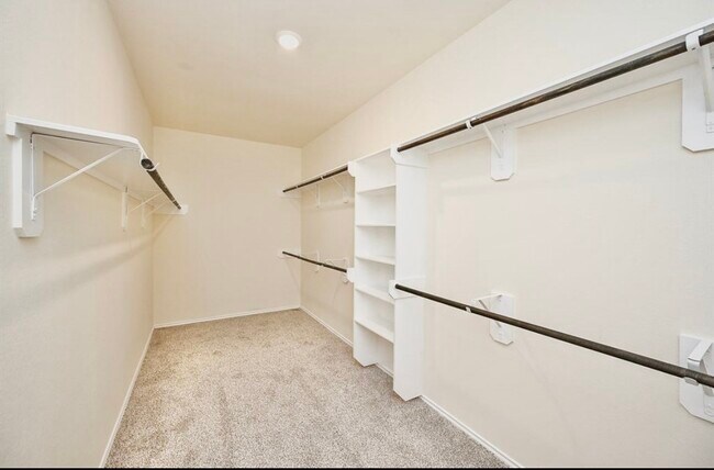 Foto del edificio - 4511 Stolz Trail