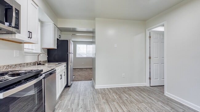 Building Photo - Dunfield Townhomes