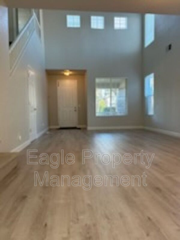 Building Photo - 1040 Callander Way