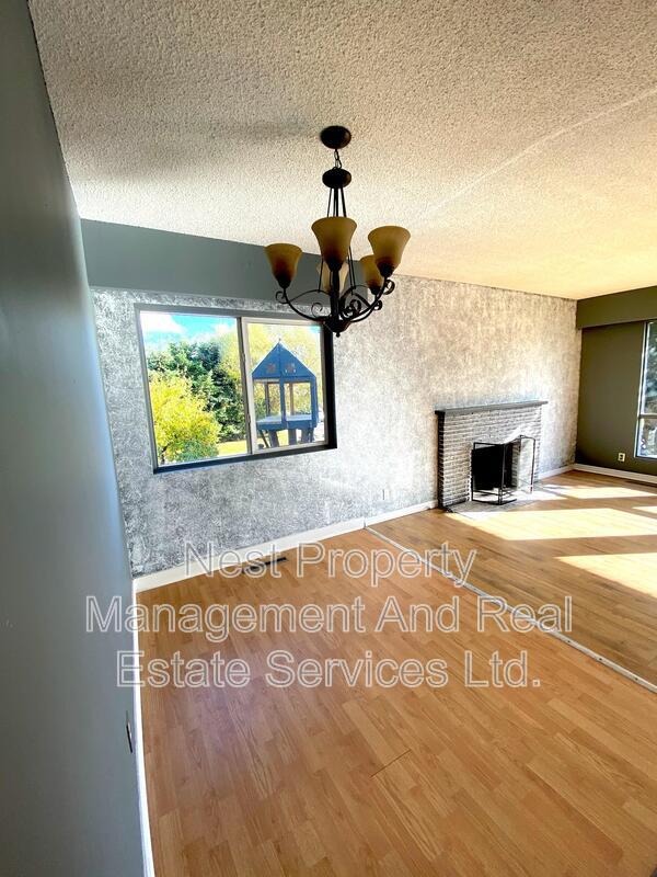 Building Photo - 2610 10th Ave