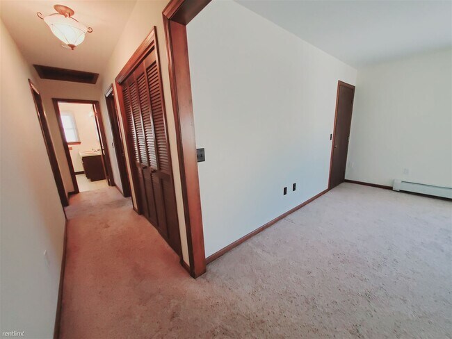 Building Photo - 2 br, 1 bath Condo - 1216 Hope St Unit 2