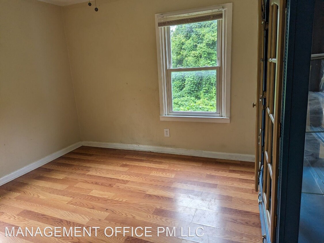 Primary Photo - 2 br, 1 bath House - 1021 S Church St