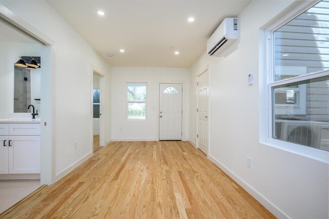 Foto del edificio - 1135 Drew St