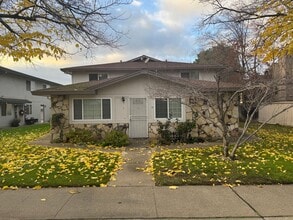 Building Photo - 309 Harding Blvd