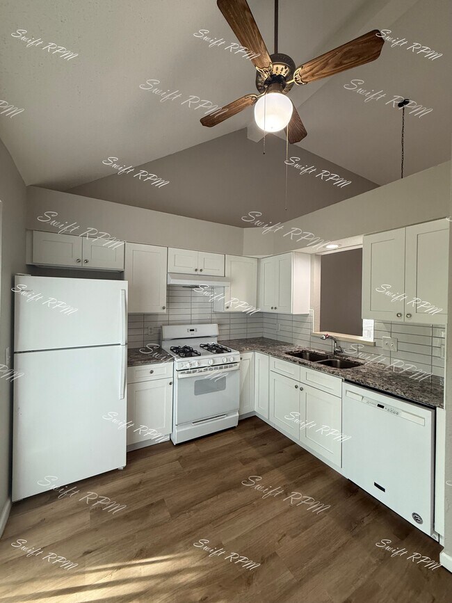 Foto del edificio - 8957 Hauser St