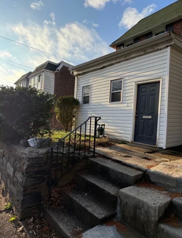 Foto del edificio - 216 E 24th St