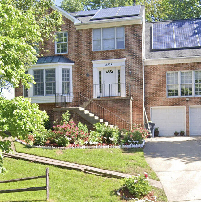 Building Photo - 2504 Heatherwood Ct