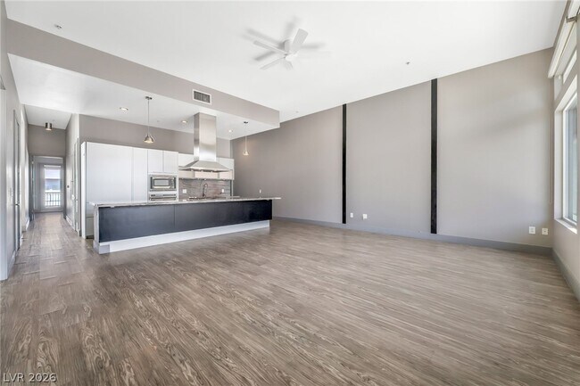Foto del edificio - 2775 W Pebble Rd