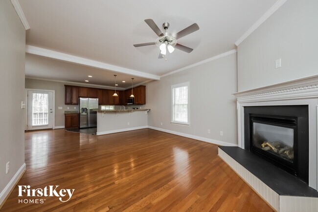 Foto del edificio - 7092 Orchard Path Dr