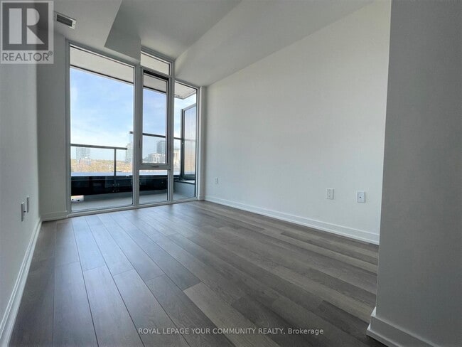 Photo du bâtiment - 50 Power St