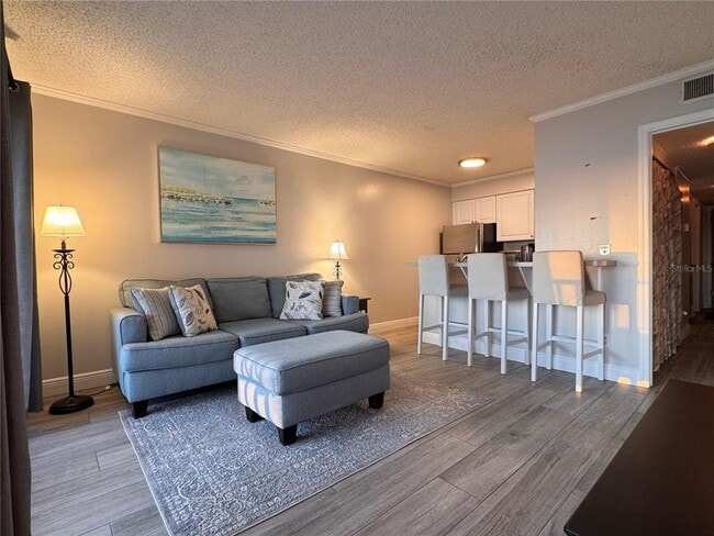 Building Photo - 2506 N Rocky Point Dr
