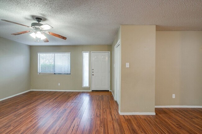 Foto del edificio - 1906 Beacon Way