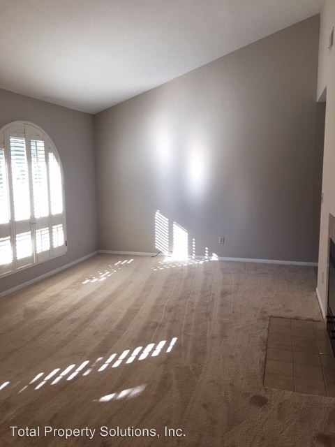 Foto del edificio - 3713 Clayton Rd