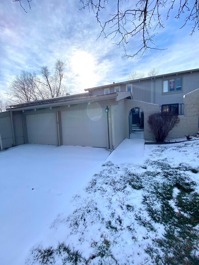 Foto del edificio - 503 Woodbridge Ln