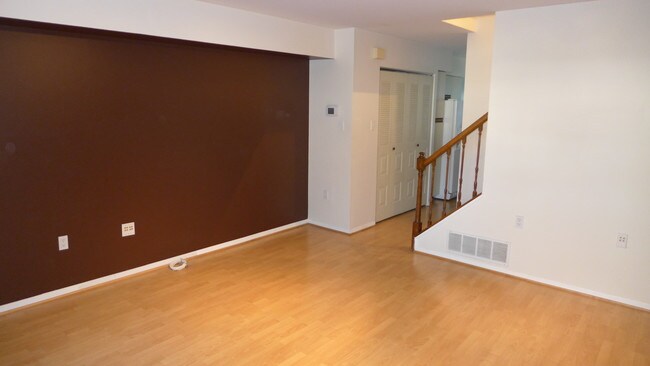 Foto del edificio - 24 N Wolfe St