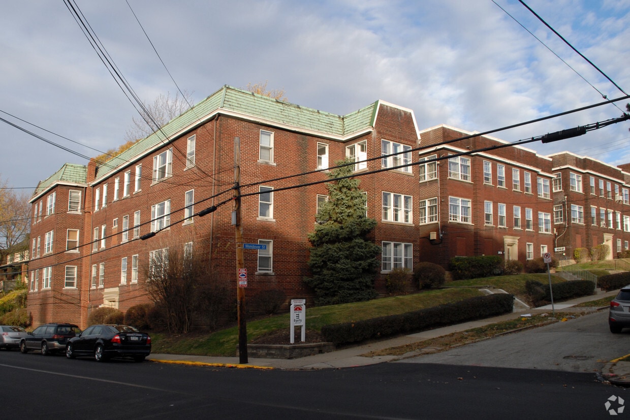 Primary Photo - Wendover Street Apartments