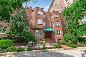 Building Photo - 1625 Q St NW