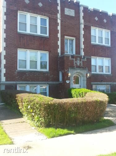 Foto principal - 2055 Clements St