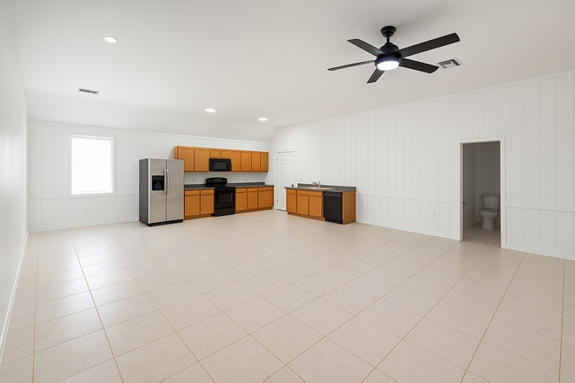 Kitchen view 2 - 11111 Country River Dr