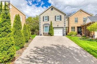 Building Photo - 1225 Hedgestone Crescent