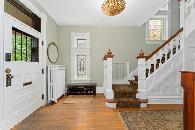 Foto del edificio - 1154 N Clarkson St