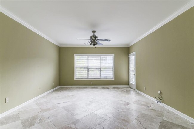 Building Photo - 2204 River Green Dr NW