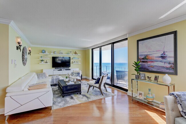 Building Photo - 5420 N Ocean Dr
