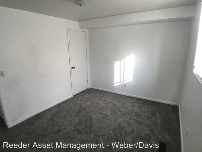 Building Photo - 4887 S 350 E
