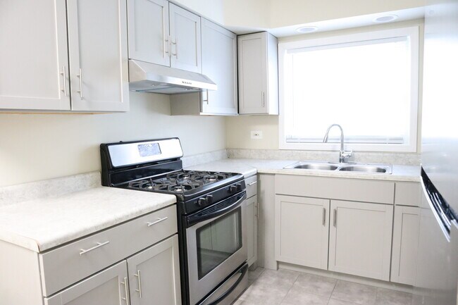 Building Photo - 248 S Marion St