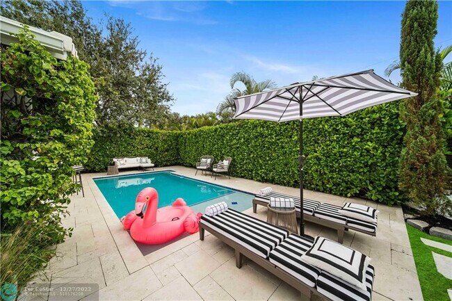 5541 NE 26th Ave photo'