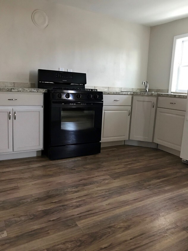 128 Normal Ave, Buffalo, NY 14213 Apartment for Rent in Buffalo, NY