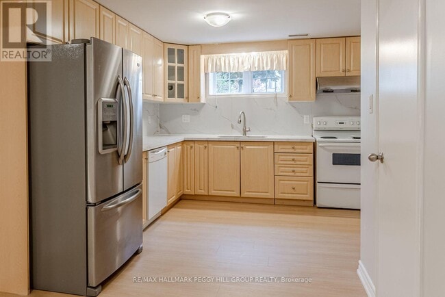 Building Photo - 1 Shady Glen Crescent