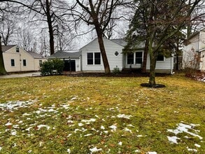 Building Photo - 38568 Ninadell Ave