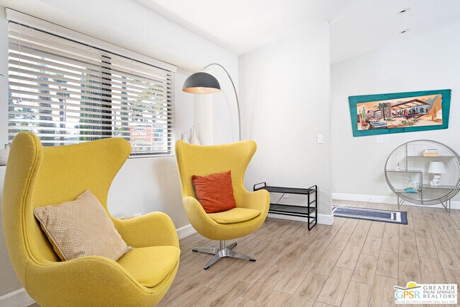 Foto del edificio - 2342 N San Gorgonio Rd