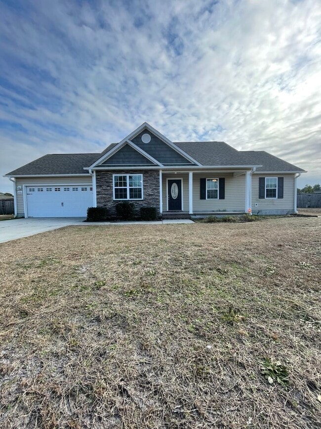 Building Photo - 308 Sinclair Ln