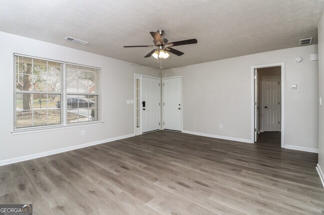 Foto del edificio - 7250 Bridgeport Ct