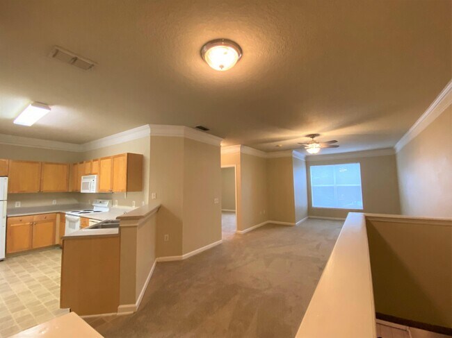 Foto del edificio - 8855 Villa View Cir