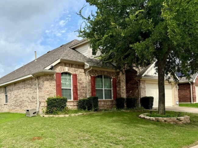 Foto del edificio - 9314 Water Bend Dr
