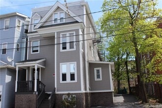Building Photo - 69 Academy St