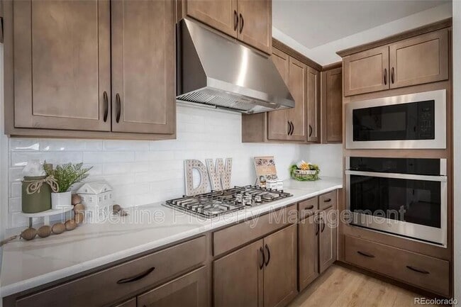 Foto del edificio - 6323 Scrabble Vw