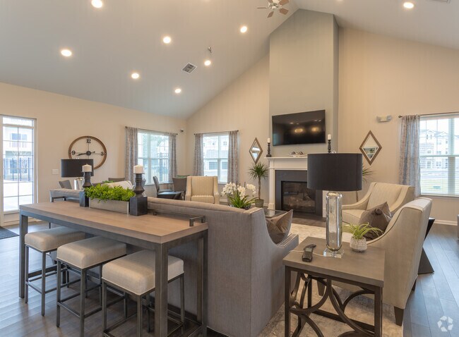 Casa club - Coventry Square Apartments