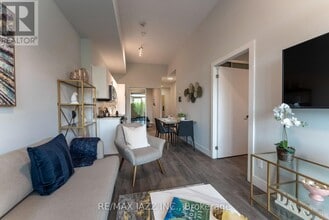 Building Photo - 80 Bond St E