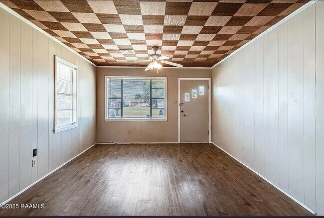 Foto del edificio - 907 Elizabeth St