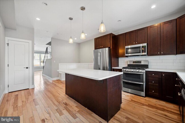 Foto del edificio - 2122 Ellsworth St