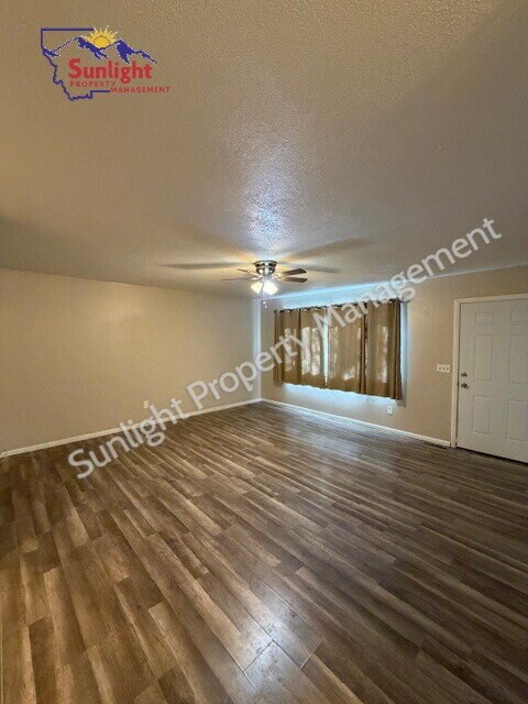 Foto del edificio - Charming 2-Bedroom Duplex in the Heights – Billings, MT